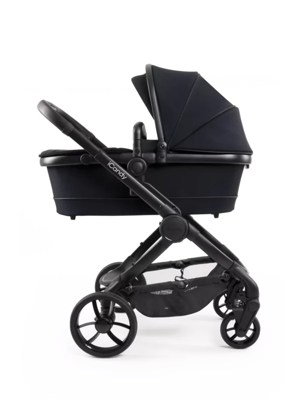Peach 7 Pushchair and Carrycot - Complete Bundle - Black Edition
